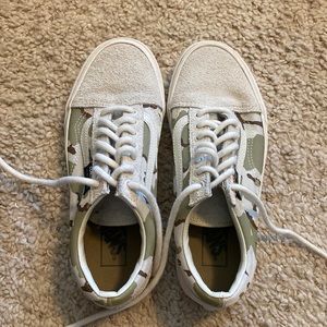 CAMO VANS!!! ALMOST NEVER WORN